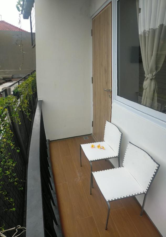 Rion Hostel Bogor Extérieur photo
